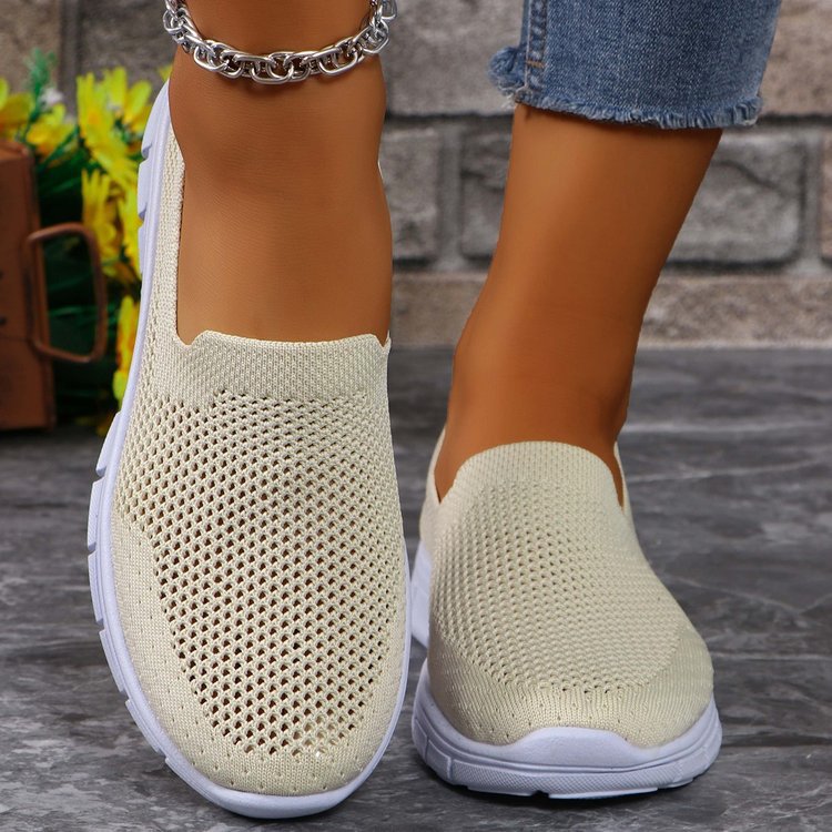 Breathable Women's Mesh Round Toe Slip-Ons