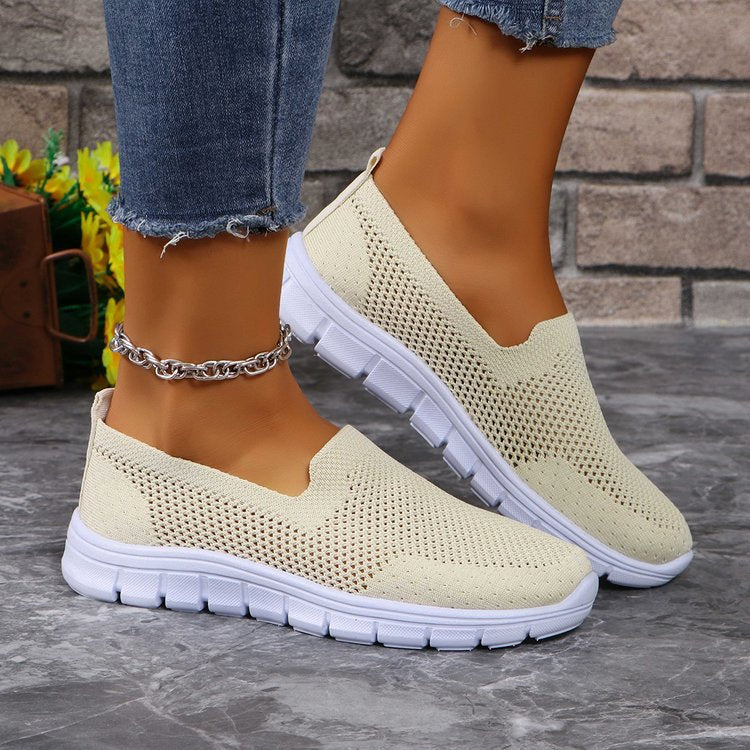 Breathable Women's Mesh Round Toe Slip-Ons