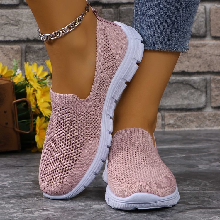 Breathable Women's Mesh Round Toe Slip-Ons