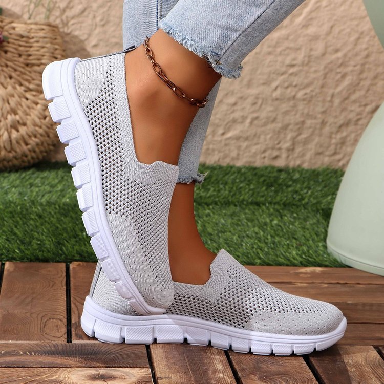 Breathable Women's Mesh Round Toe Slip-Ons