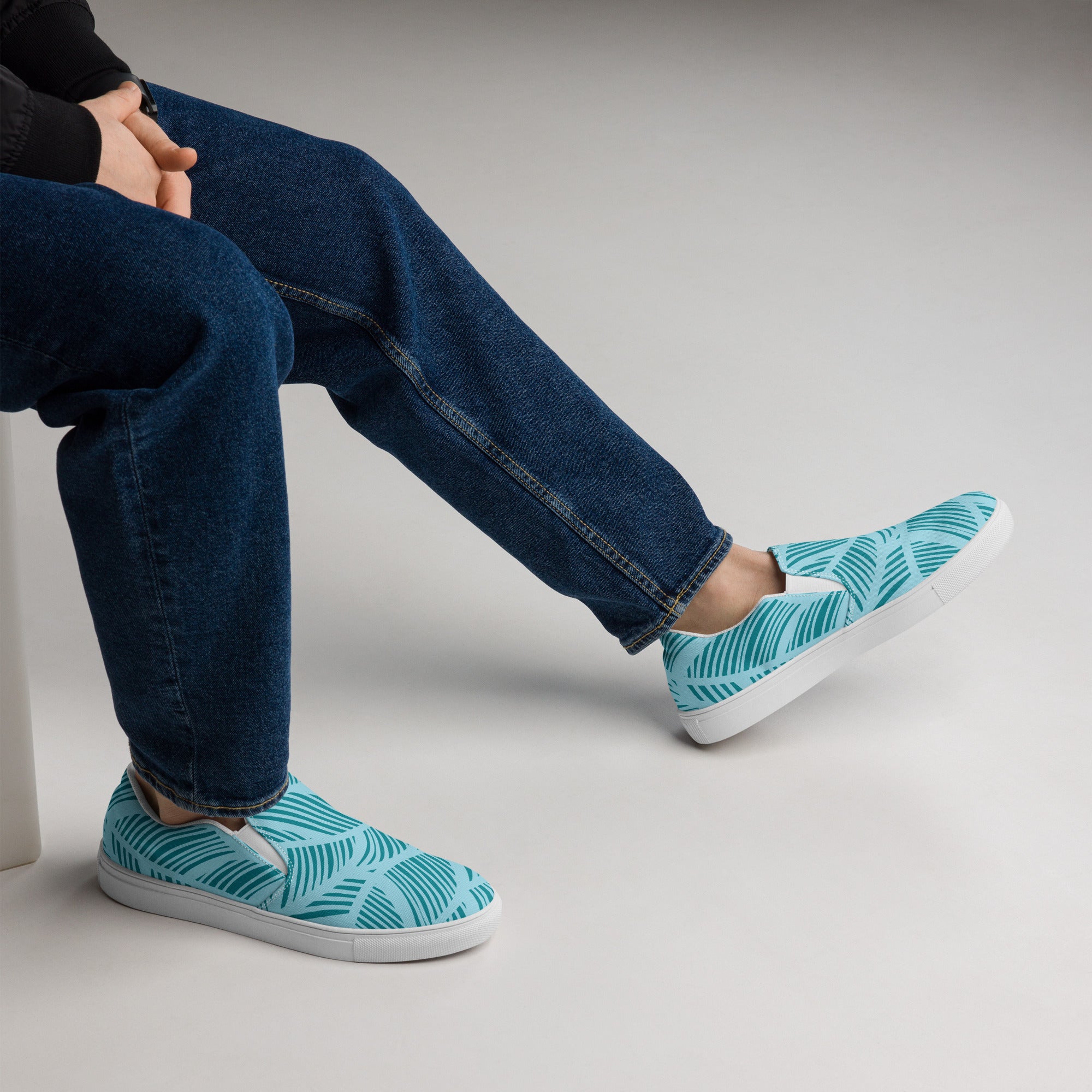 Men’s Tropical Aqua Palm Slip-On Canvas Shoes with Breathable Lining - Comfort Meets Craftsmanship